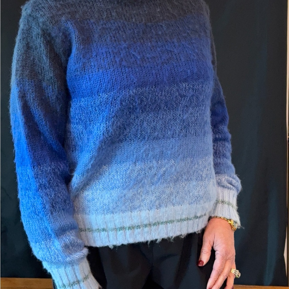 American Eagle Outfitters Ombre Blue Sweater
